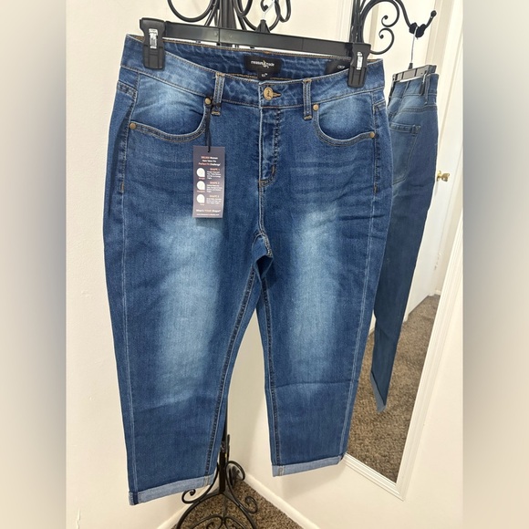 Measure & Made . Classic Blue Slim Straight Jeans - Picture 1 of 8